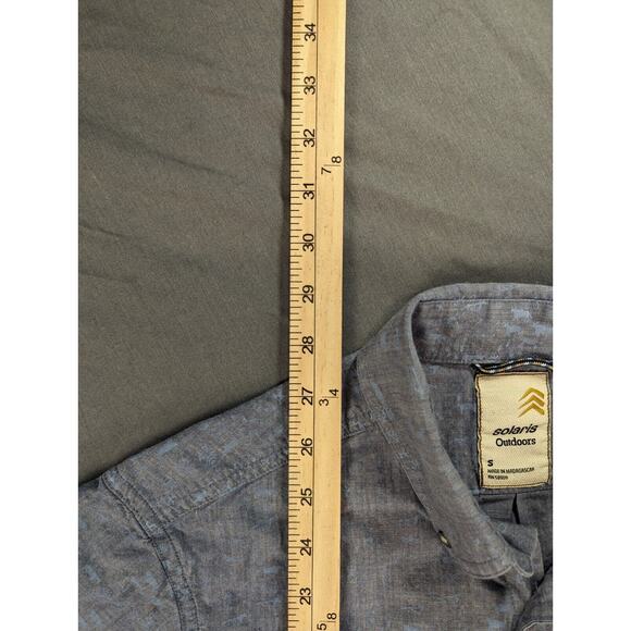 Solaris Shirt Small Men's Blue Button Down Outdoors Casual Animal Print - Picture 5 of 10